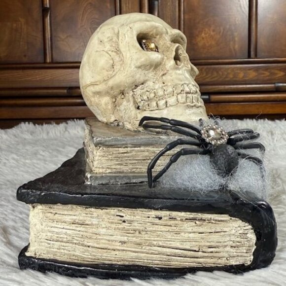 Rhinestone Eyes Skull & Rhinestone Spider Hexes Potions Book Resin Plaster Decor - Picture 4 of 11
